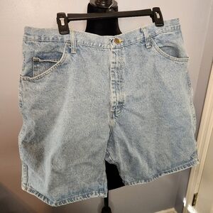 Wrangler Lightwash Blue Denim Jean Shorts Relaxed Fit Size 40 Men's